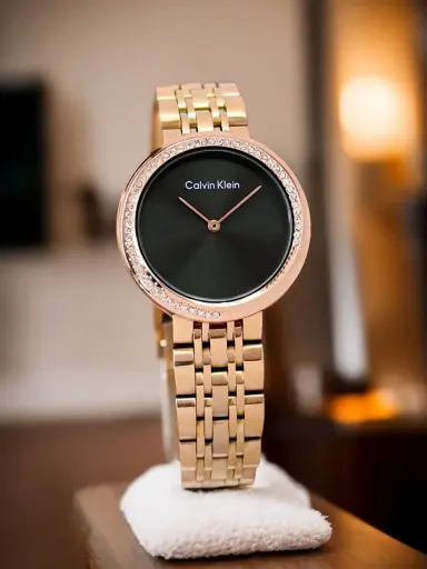 Calvin Klein Twisted Bezel
